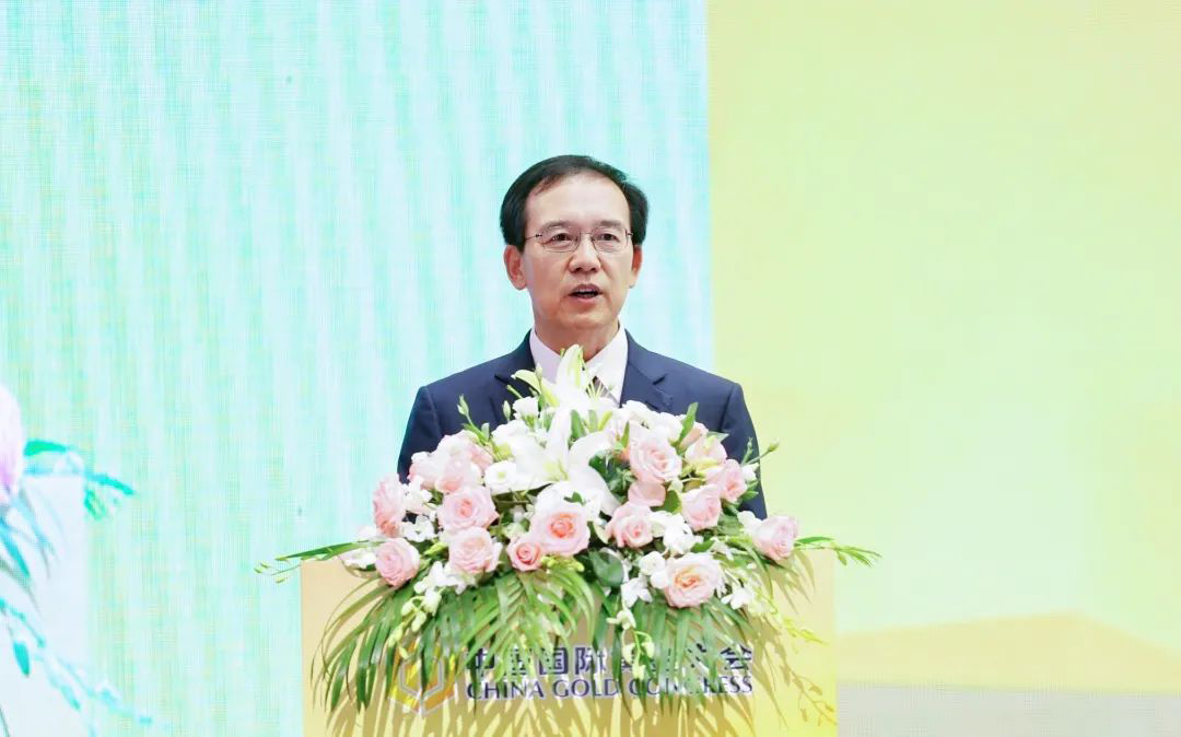 中國黃金協會會長單位代表、中國黃金集團有限公司黨委副書記、總經理殷長波.png